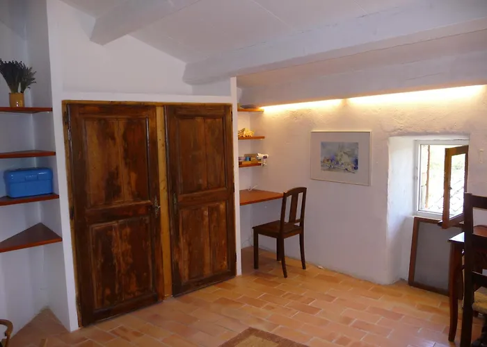 Mas Provencal Du 18eme Proche Uzes *