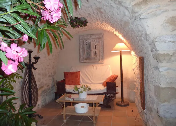 Mas Provencal Du 18eme Proche Uzes