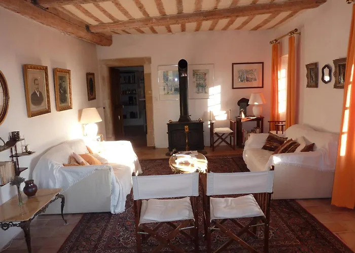Semesterbostad Mas Provencal Du 18eme Proche Uzes
