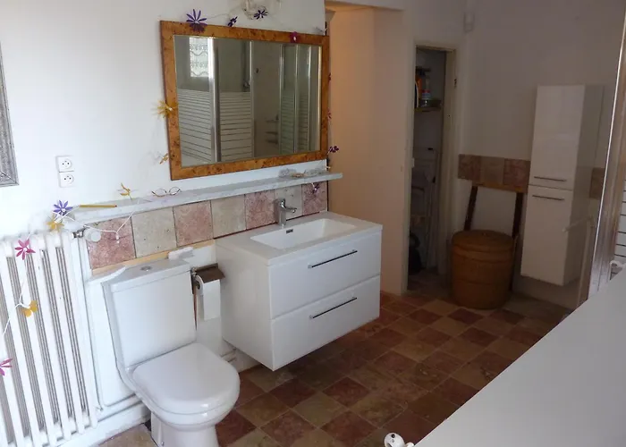 Mas Provencal Du 18eme Proche Uzes *