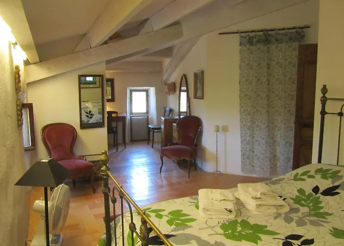 Mas Provencal Du 18eme Proche Uzes